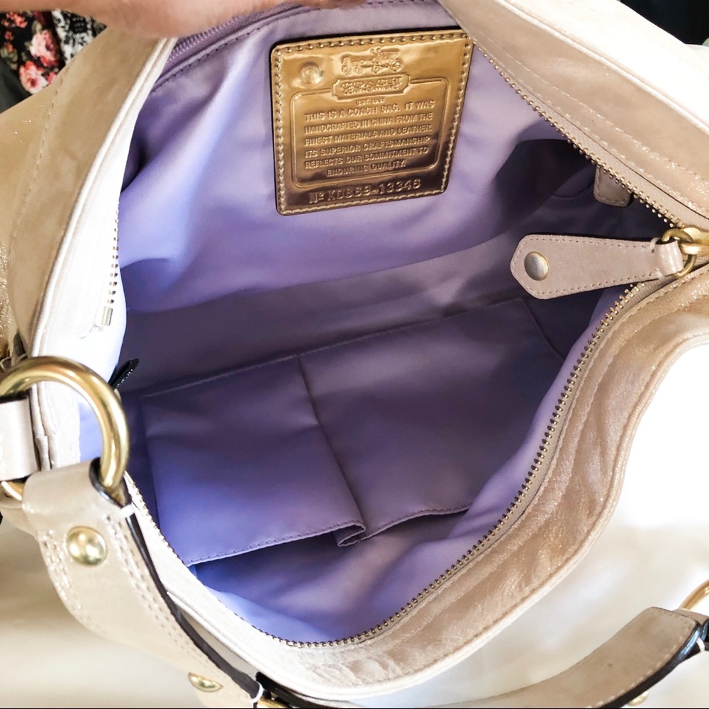 💥 Last chance 💥Coach- Gold Sabrina - Rare, NWOT - Picture 4 of 8